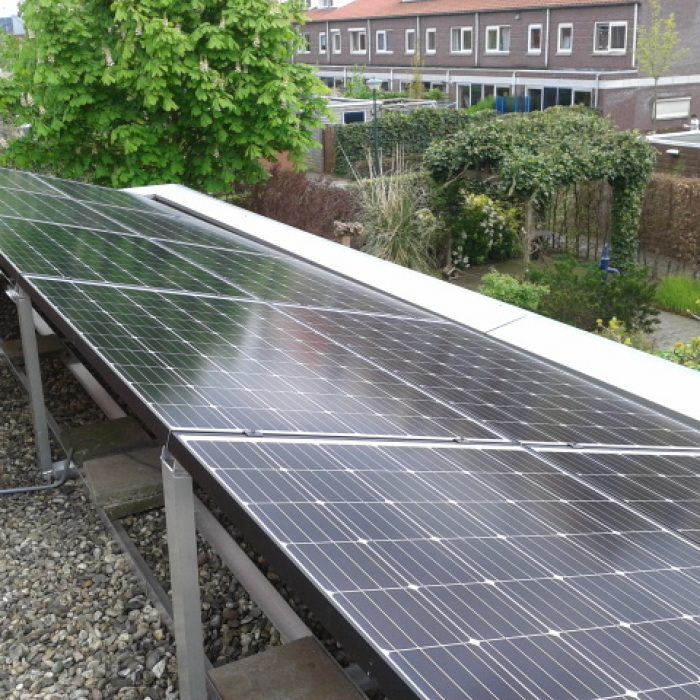 Installatie van Solaria PV met maatwerkframe